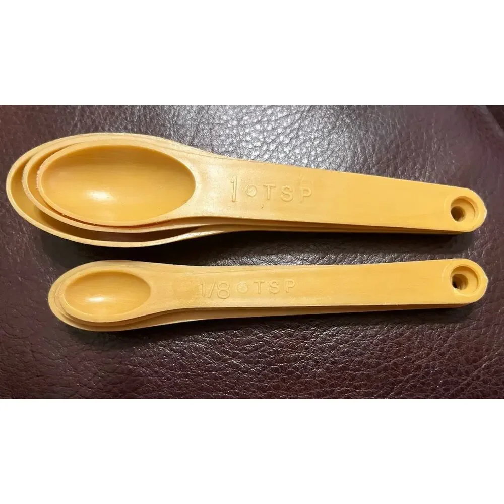 Vintage FOLEY Plastic Measuring Spoons Nesting Harvest Yellow Gold Set of 6